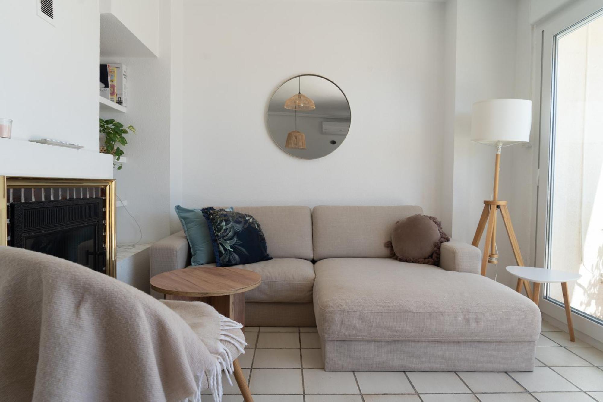 Breathtaking Apartment Торрев'єха Екстер'єр фото